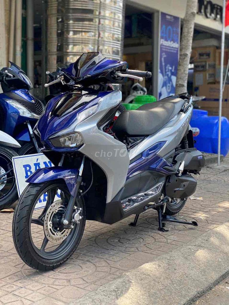 Air Blade 125 đời 2024 - 4 van