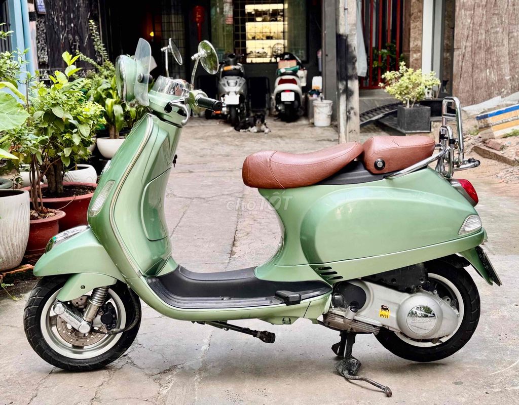 Piaggio LX 125ie салатовый