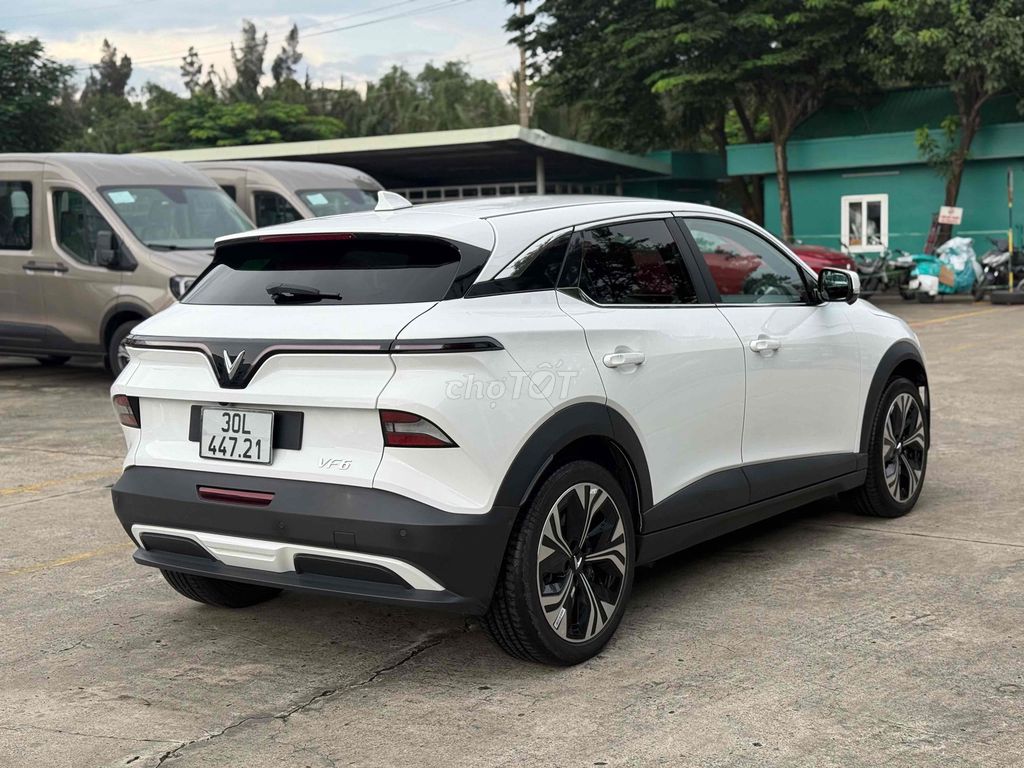 [VF6 PLUS NÂNG CAO] SIÊU HIẾM-1 CHỦ-LƯỚT 22.000. Mua bán Ô tô tại Quận 7 Tp Hồ Chí Minh được đăng bởi Kỳ Nguyễn VinFast hình 4