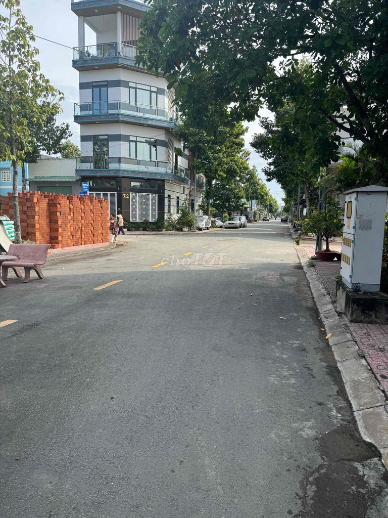 cần bán đất thổ cư 100% diện tích xây dựng hết đất