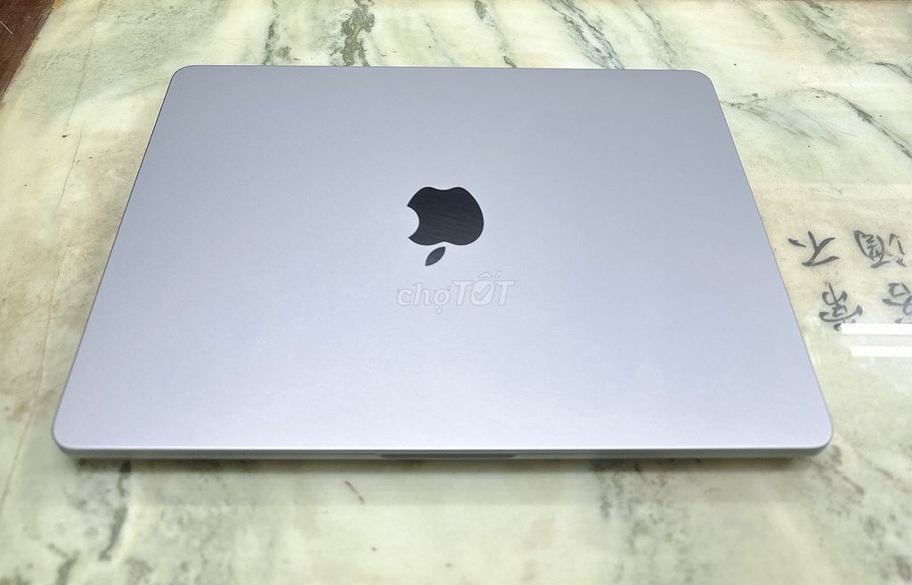 Apple Macbook Air M2 Rất mới Pin xạc 31 lần 100%. Mua bán Laptop tại Quận Hoàng Mai Hà Nội được đăng bởi Quốc Tuấn hình 1