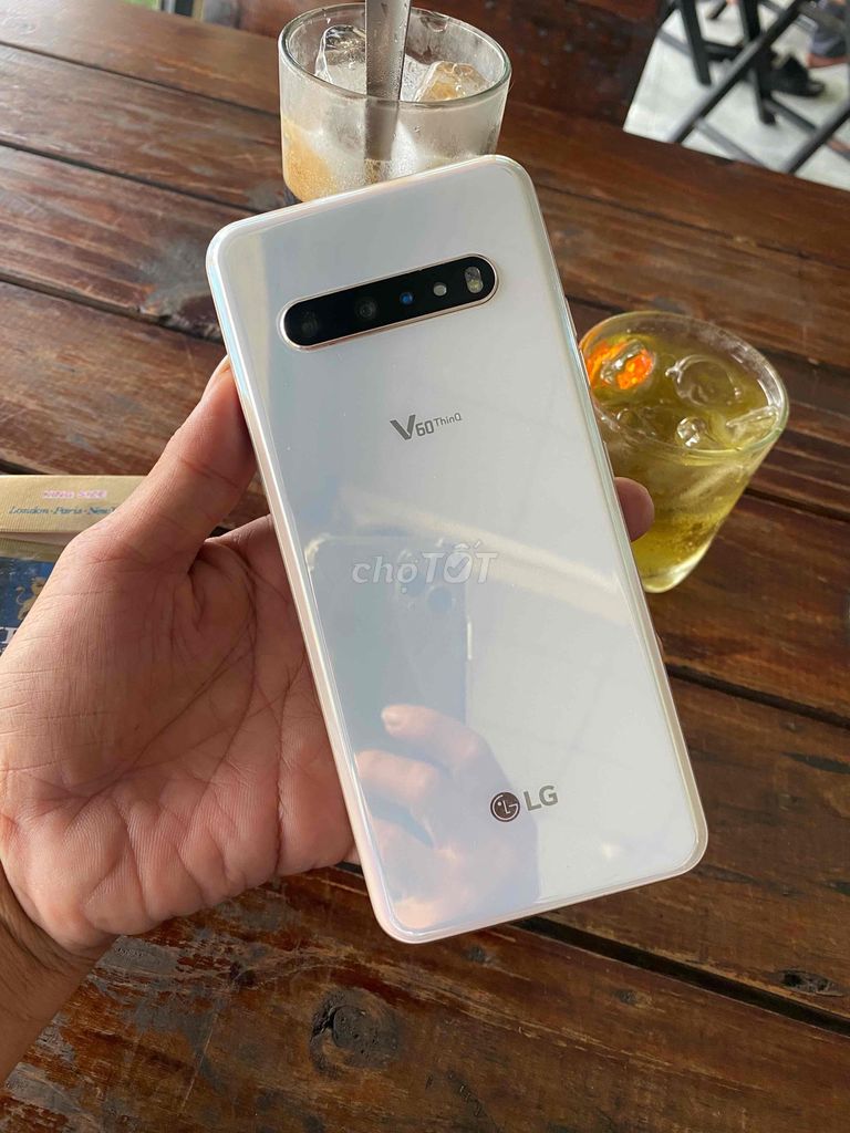 LG v60 ram8/128 zin đẹp full chức năng k lỗi lầm