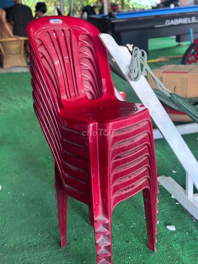 Ghế nhựa Đỏ 20 cái. Mua bán Bàn ghế tại Thành phố Tân An Long An được đăng bởi Kim Tuyền Nguyễn hình 1