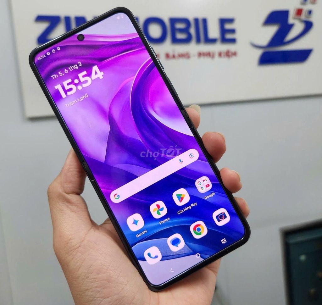 Motorola Razr 50 Ultra Quốc tế zin all đẹp keng. Mua bán Điện thoại tại Quận Bình Thạnh Tp Hồ Chí Minh được đăng bởi Hải Triều hình 1