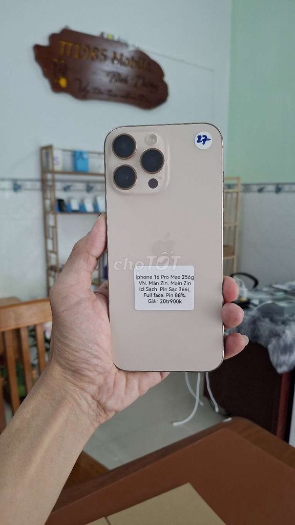 Apple iPhone 16 Pro Max 256GB Vàng. Mua bán Điện thoại tại Thành phố Thủ Dầu Một Bình Dương được đăng bởi TTMobileBD hình 1