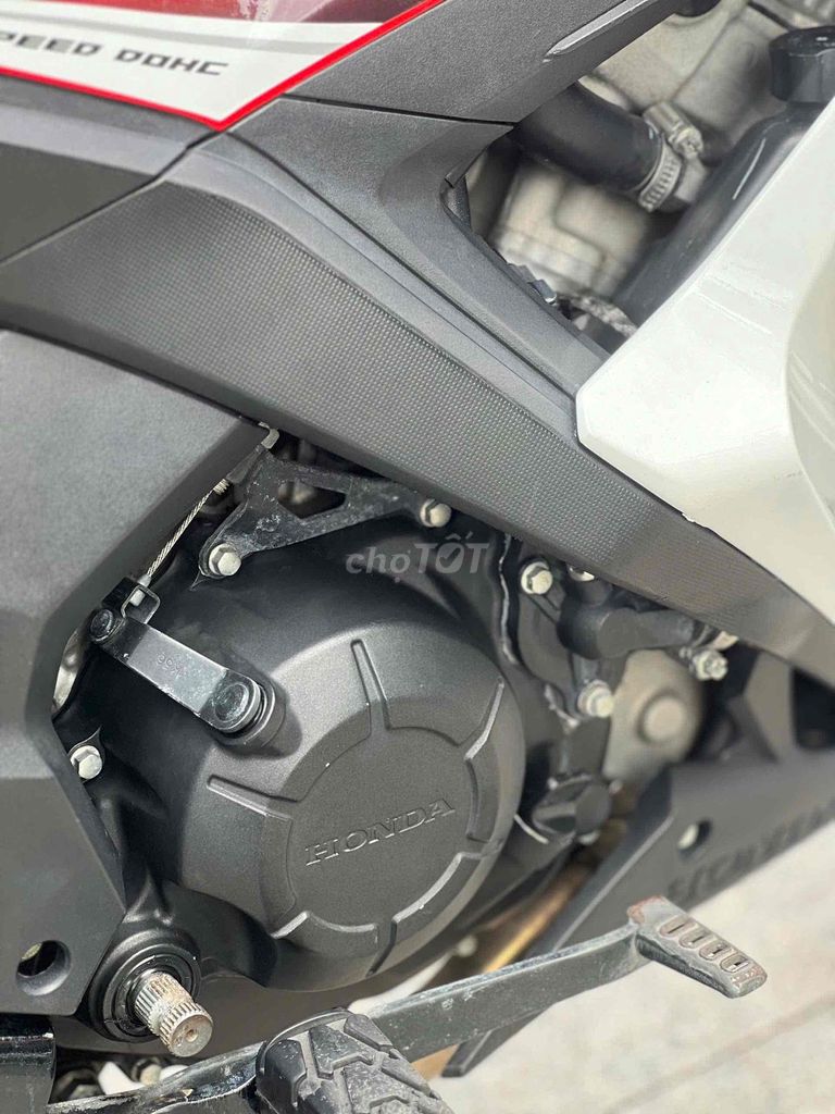 Honda Sonic 150 2020 Trắng đỏ đen. Mua bán Xe máy tại Quận 11 Tp Hồ Chí Minh được đăng bởi Hưng Từ hình 4