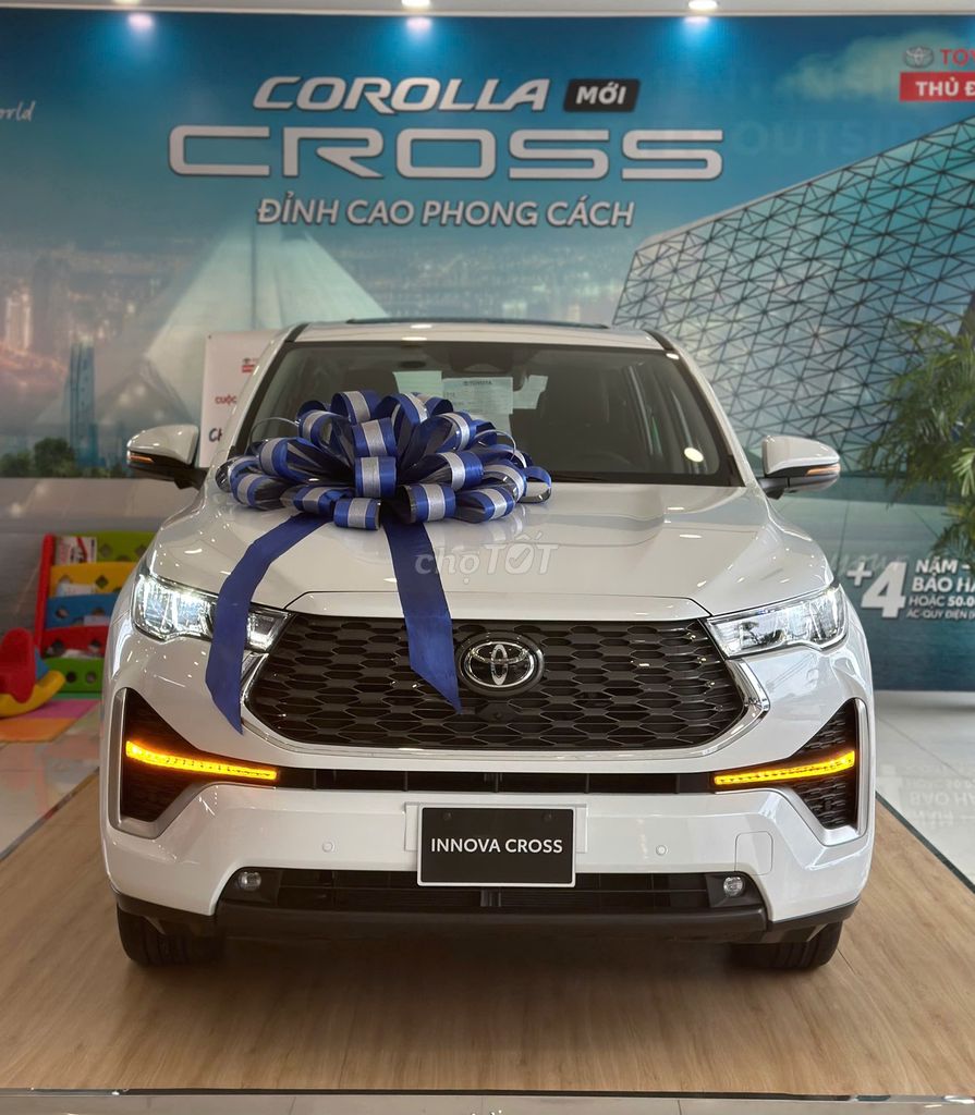 INNOVA CROSS | Tặng bảo hiểm | Phụ Kiện. Mua bán Ô tô tại Thành phố Thủ Đức Tp Hồ Chí Minh được đăng bởi Hiếu Trả Góp Xe hình 2