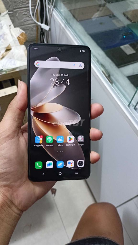 Vivo V27E ram 8/256GB đẹp 99%. Mua bán Điện thoại tại Quận Bình Thuỷ Cần Thơ được đăng bởi CH Thuan Mobile hình 1