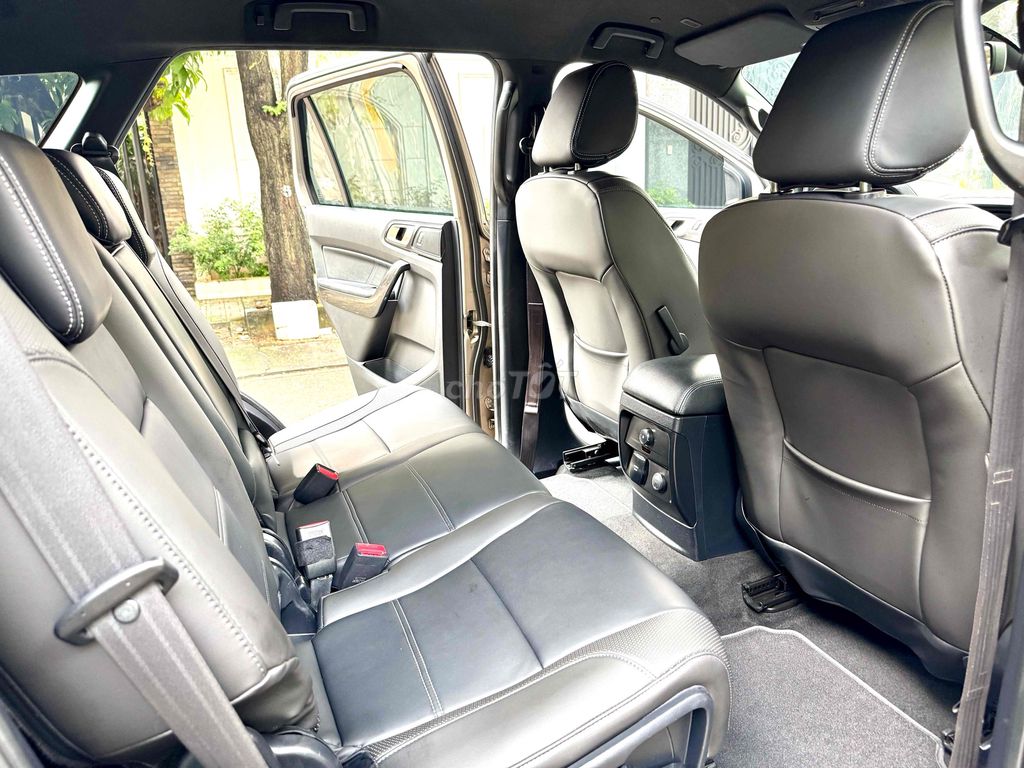 Ford Everest 1/2020 Titanium 4x2 AT - 122000 km. Mua bán Ô tô tại Quận Bình Tân Tp Hồ Chí Minh được đăng bởi A Đại hình 13