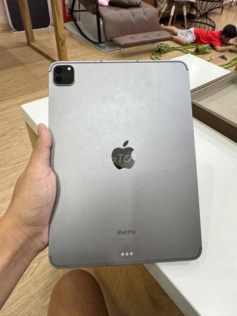 Apple iPad Pro M2 11 inch 128GB. Mua bán Máy tính bảng tại Huyện Bình Chánh Tp Hồ Chí Minh được đăng bởi Lê Hoàng Khôi hình 1