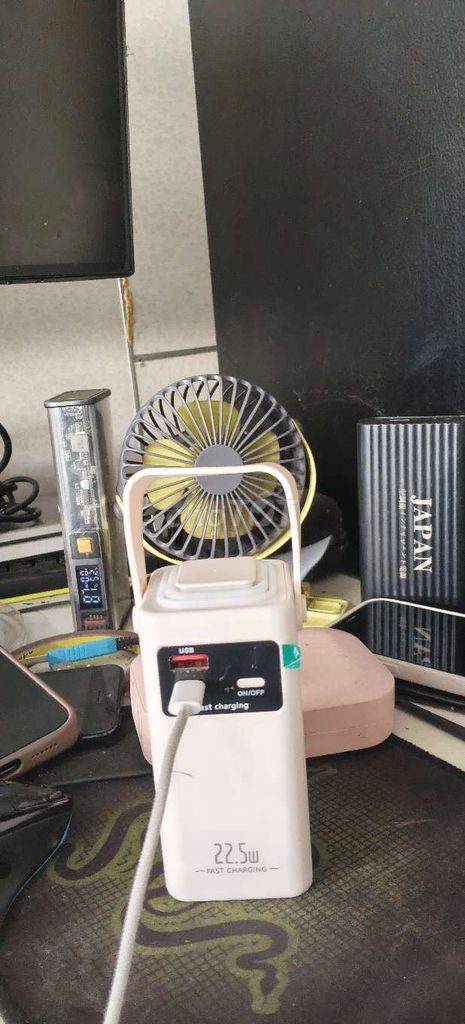 Sạc dự phòng 20000 mAh Trắng. Mua bán Phụ kiện (Màn hình, Chuột...) tại Huyện Phong Điền Thừa Thiên Huế được đăng bởi Hùng hình 1
