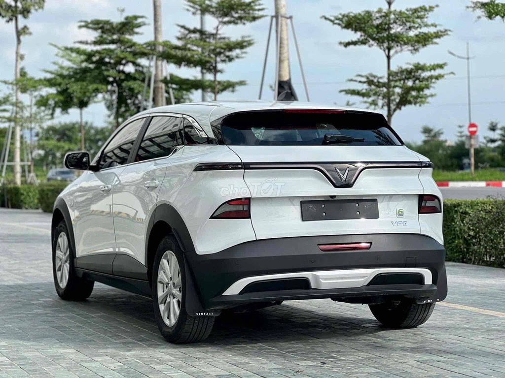 VinFast VF6 Eco 2025 1 Chủ - 12000 km. Mua bán Ô tô tại Huyện Bình Chánh Tp Hồ Chí Minh được đăng bởi Quốc Nhẫn hình 4