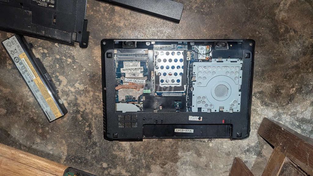 xác Lenovo G580, Acer Aspire 4738G.. Mua bán Laptop tại Huyện Đắk Mil Đắk Nông được đăng bởi anhhiubibeo hình 1