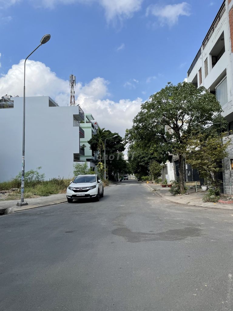 BÁN GẤP ĐẤT 5*20m kế bên Công viên Đường rộng 12m Đặng Thùy Trâm