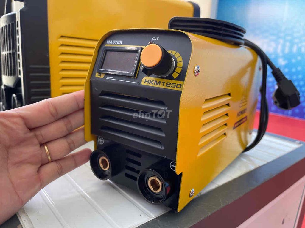 Máy hàn điện tử Hongky HKM1250 Vàng Việt Nam. Mua bán Đồ chuyên dụng, Giống nuôi trồng tại Quận Thanh Khê Đà Nẵng được đăng bởi cửa hàng MÁY MÓC ONLINE 747 Trần Cao Vân Đà Nẵng hình 1
