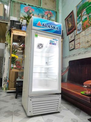 Tủ mát Alaska 240 lít nhỏ gọn máy móc zin sạch sẽ.. Mua bán Tủ lạnh tại Quận 12 Tp Hồ Chí Minh được đăng bởi Hà Trung Hiếu