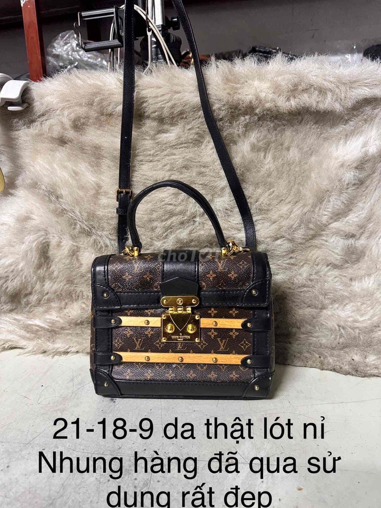 Xách tay đeo vai LV size 21x18x9 quá sang trọng