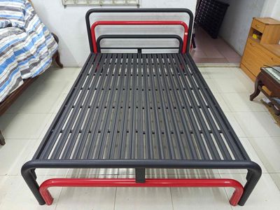 Thanh lý giường sắt 1m4x2m (chỉ còn 2 cái). Mua bán Giường, chăn ga gối nệm tại Quận 5 Tp Hồ Chí Minh được đăng bởi Thanh Nhi