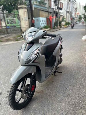 Vison xám. Mua bán Xe máy tại Quận Hoàng Mai Hà Nội được đăng bởi Đức Vũ 