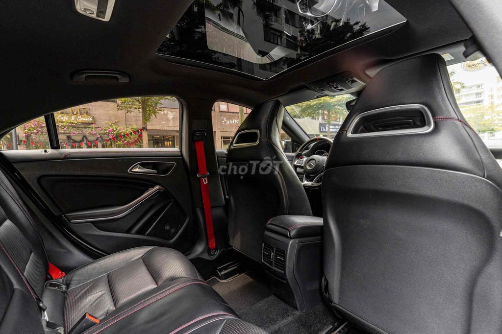 CLA45 4Matic Model 2016 màu trắng nhập Hungary. Mua bán Ô tô tại Quận 7 Tp Hồ Chí Minh được đăng bởi Dương Phương hình 14