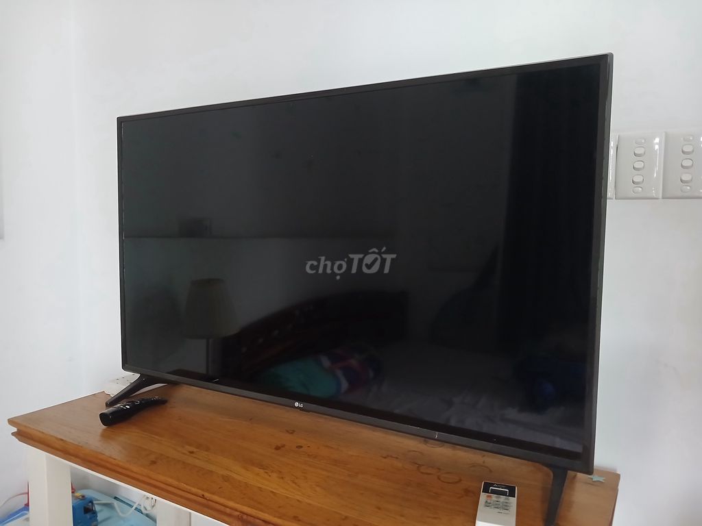 Smart Tivi LG 4K 49 inch 49UJ632T . Mua bán Tivi, Âm thanh tại Quận Tân Phú Tp Hồ Chí Minh được đăng bởi Minh Tú hình 1