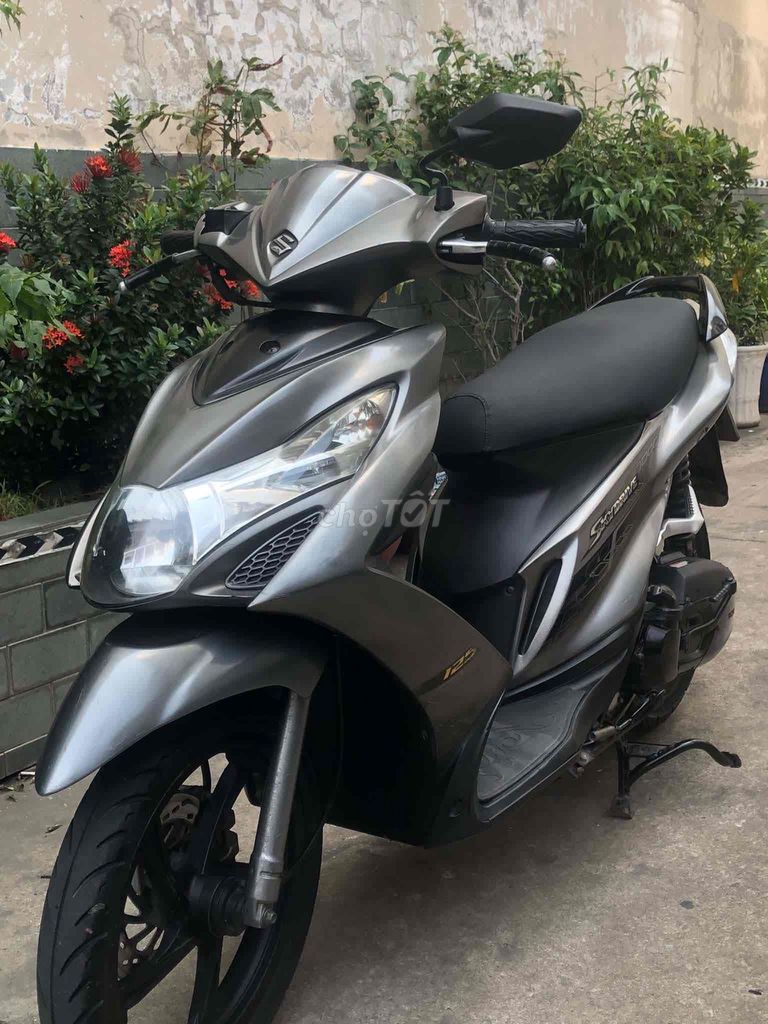 Скутер Suzuki Skydrive 125, серый