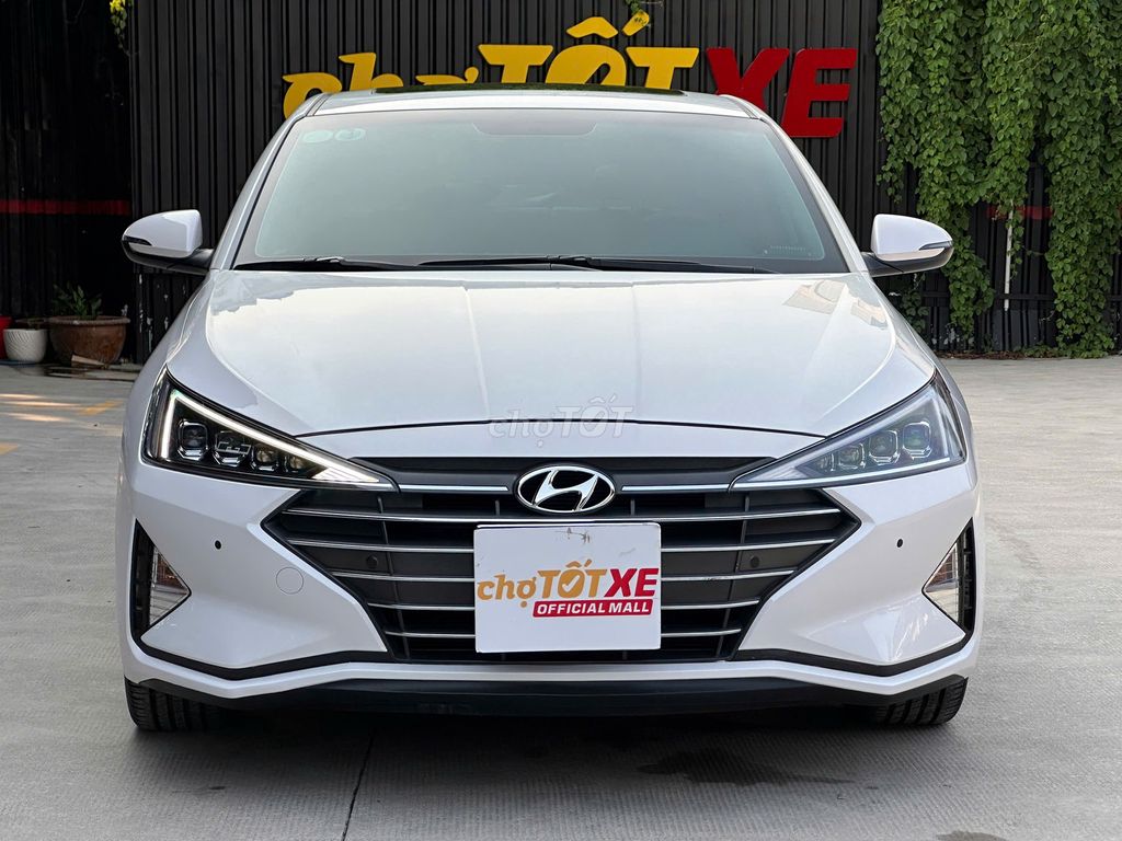 Hyundai Elantra 2021 2.0 AT - 31,000 km xe đẹp zin