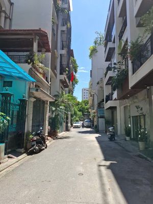 House in Long Biên