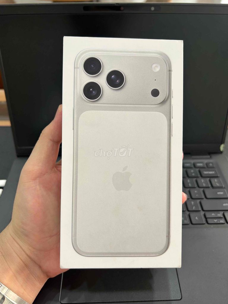 iPhone 17 Pro Max 256GB Bạc Mới 100% nguyên seal. Mua bán Điện thoại tại Thành phố Buôn Ma Thuột Đắk Lắk được đăng bởi Nguyễn Hoàng hình 1