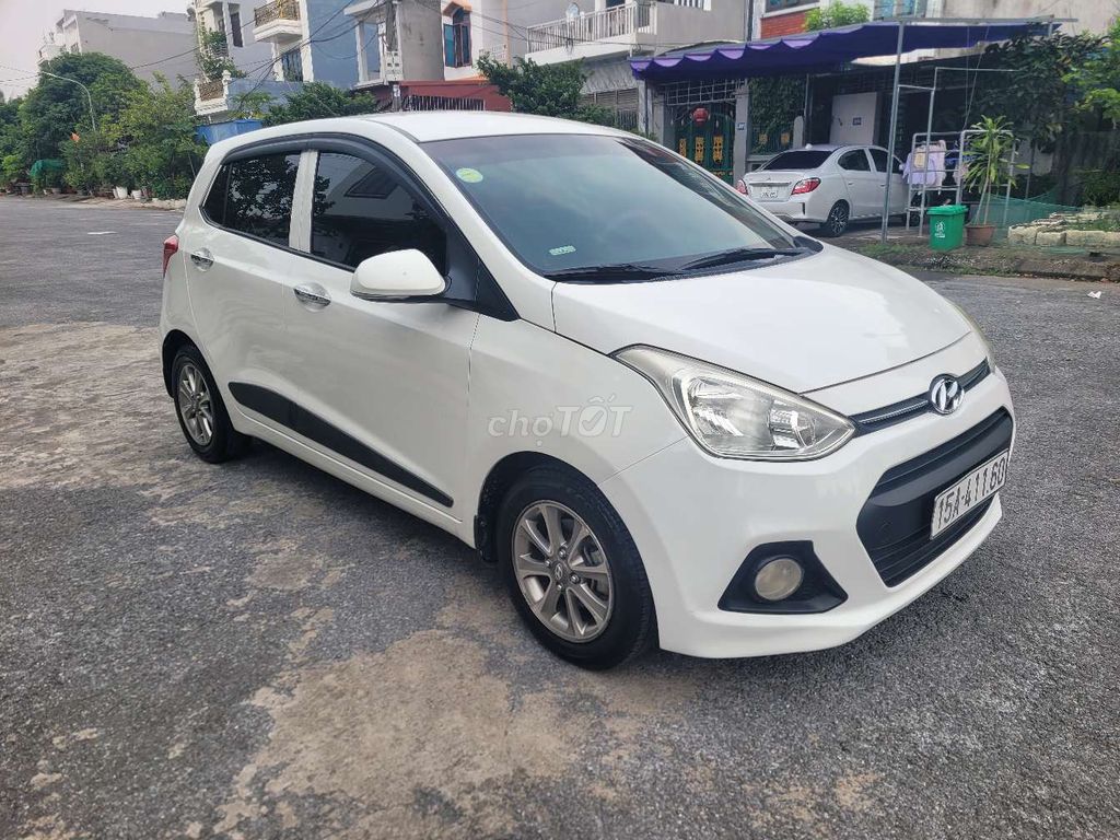 Hyundai i10 2015 1.2 AT Автомат Белый Импортный