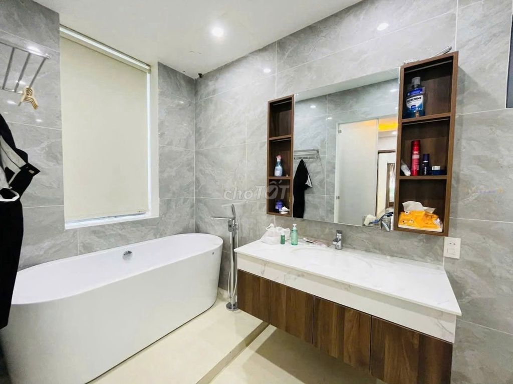 Corner 5-bedroom villa with garden near Lotte Mart — photo 6