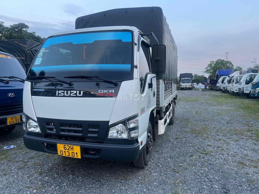 xe tải Isuzu 2.9 tấn QKR270