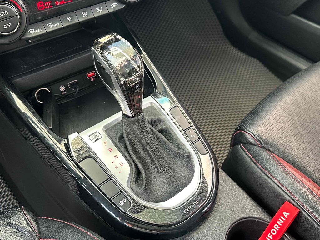 Kia Cerato 2019 2.0 AT Premium - 63000 km. Mua bán Ô tô tại Huyện Thanh Trì Hà Nội được đăng bởi NHẬT DOANH AUTO  hình 13