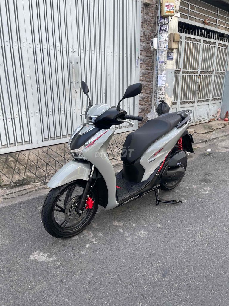 SH 160 đk 7/2024 9chủ Odo 400km đẹp như mới