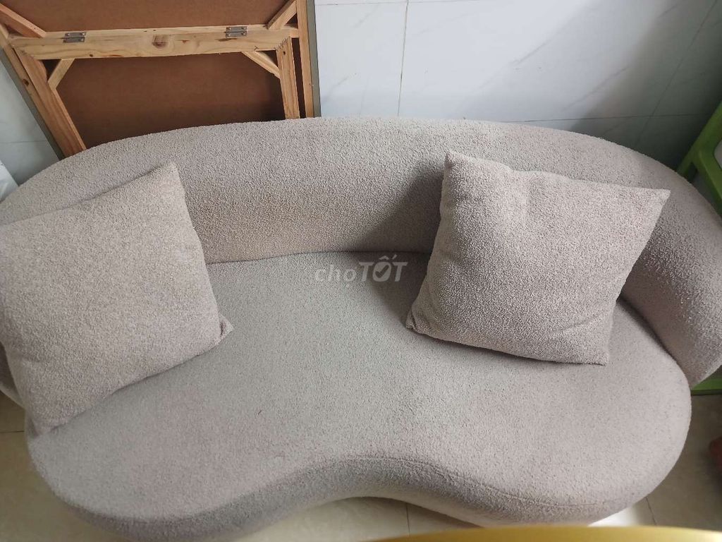 Ghế sofa Vải Hiện đại 1m4 x 50cm Xám nhạt. Mua bán Bàn ghế tại Quận Tân Phú Tp Hồ Chí Minh được đăng bởi Lê Thanh Tú hình 1