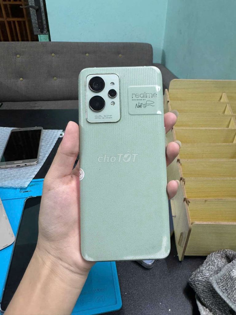 realme GT 2pro, 256g, zin, sọc, cấu hình khoẻ. Mua bán Điện thoại tại Thành phố Thủ Dầu Một Bình Dương được đăng bởi Phước Mobile hình 1