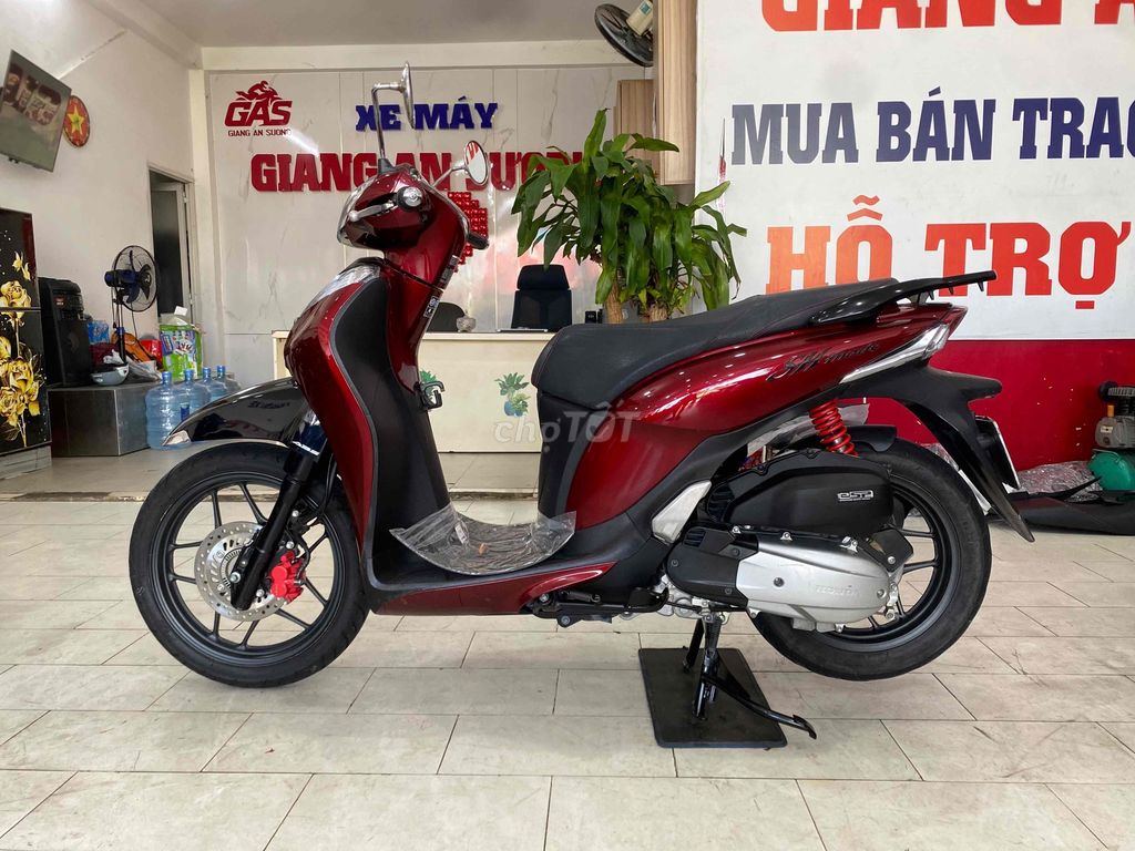 Honda Sh mode 125 abs đk 2020 màu đỏ đen BSTP. Mua bán Xe máy tại Quận 12 Tp Hồ Chí Minh được đăng bởi Xe Máy Hoàng Giang An Sương  hình 4