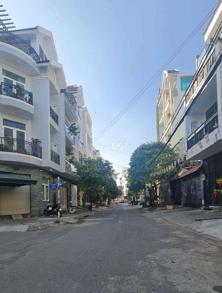 MẶT TIỀN ĐƯỜNG KHU TÊN LỬA AEON MALL BÌNH TÂN 4 TẦNG 4M X 23M - 96M2. Mua bán nhà ở tại Quận Bình Tân Tp Hồ Chí Minh được đăng bởi Thiên hình 1