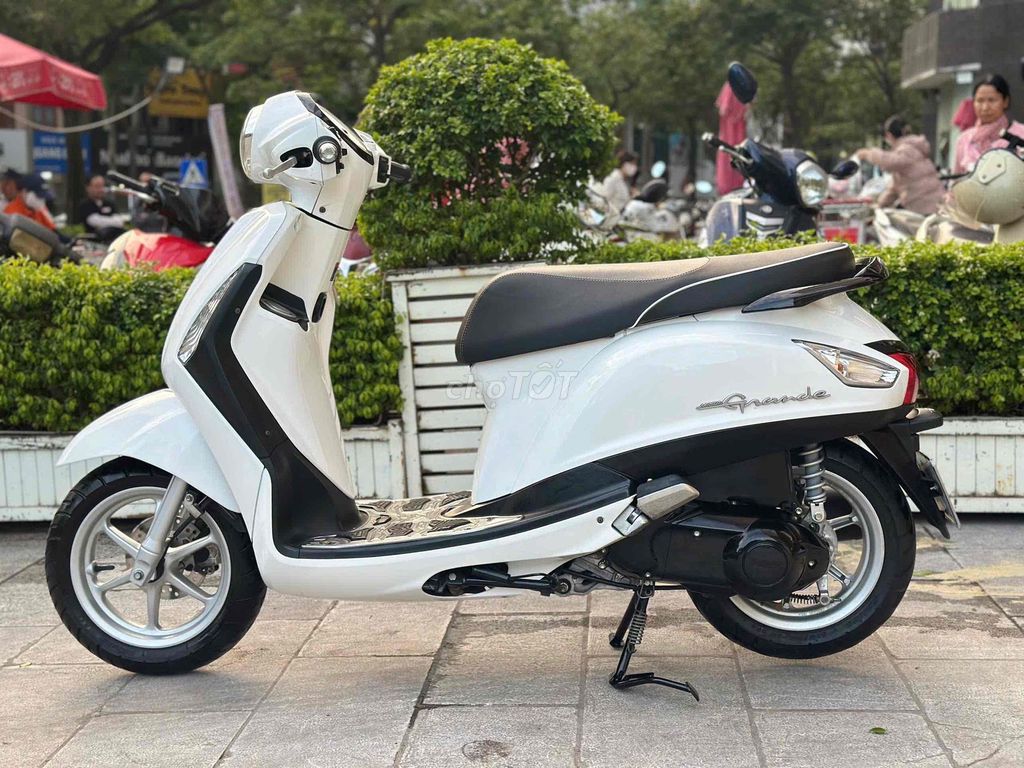 Grander 125fi sơn máy zin 100% chế Eco b vip29C. Mua bán Xe máy tại Quận Cầu Giấy Hà Nội được đăng bởi nguyễn bích thuỷ hình 2