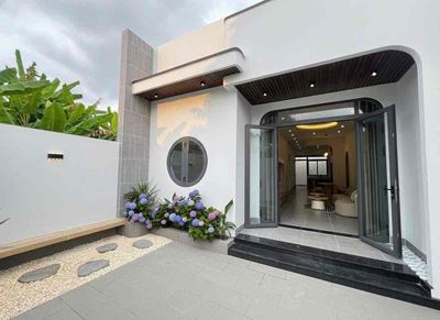 Nhà giá ngộp mới tin - sổ hồng riêng - 90m2. Gần chợ