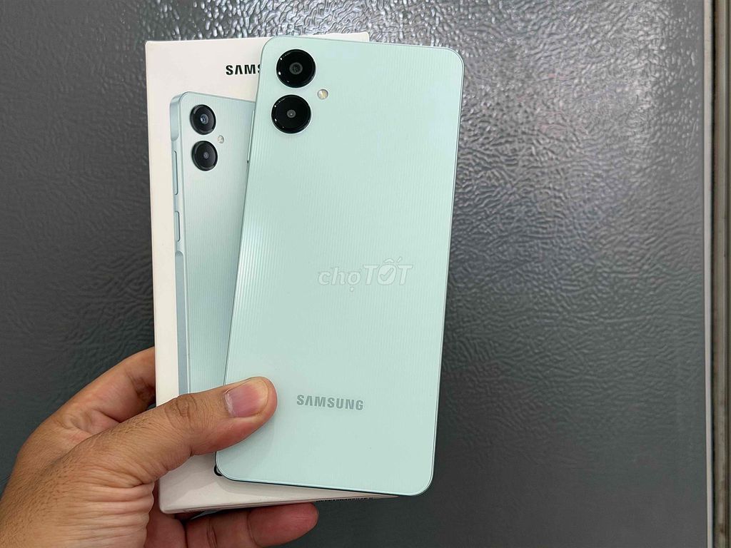 Samsung A06 5G 6GB/128GB FullBox BH 9/2026. Mua bán Điện thoại tại Quận Ninh Kiều Cần Thơ được đăng bởi Cầm Đồ Tấn Lợi hình 1