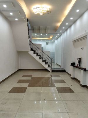 nhà 2 tầng hẻm xe hơi tới cửa DT 66m2 Âu Dương Lân giá 7.6 tỷ