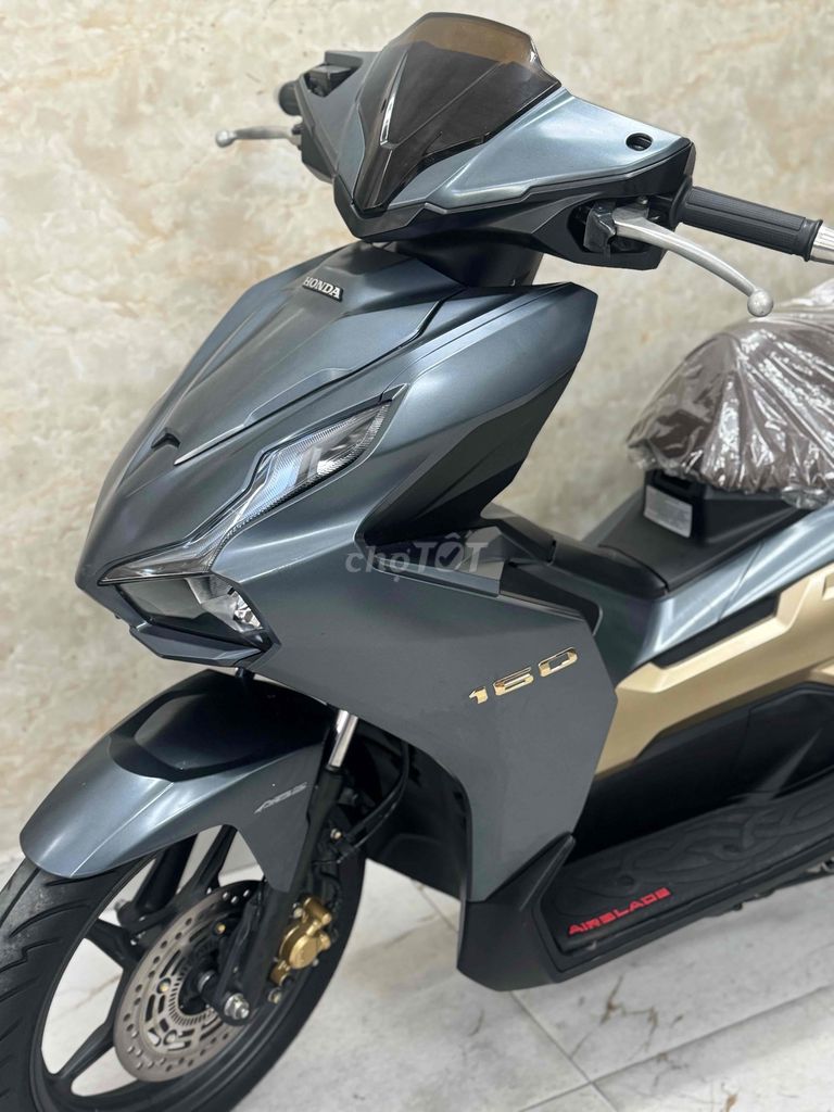 AB 160 ABS đời 2024 màu xám mới 95% 43AE-023.64. Mua bán Xe máy tại Quận Sơn Trà Đà Nẵng được đăng bởi Minh Dũng bán trả góp 136 vân đồn  hình 4