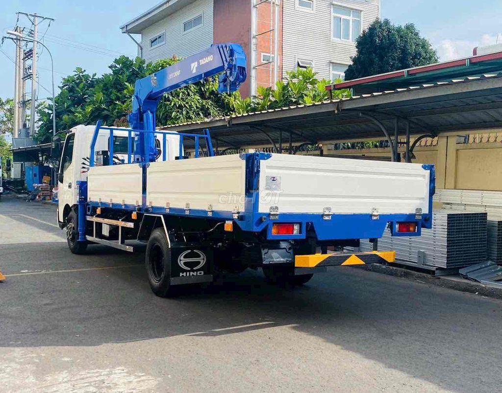 Xe Cẩu 3,5t HINO cẩu 3 tấn 4 khúc Chạy Lướt 3000km. Mua bán Xe tải, xe ben tại Thành phố Biên Hòa Đồng Nai được đăng bởi Mr. An hình 3