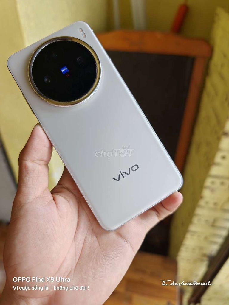 Vivo X200 Titanium 12GB/256GB Titanium. Mua bán Điện thoại tại Thành phố Thủ Dầu Một Bình Dương được đăng bởi Việt Phê hình 1