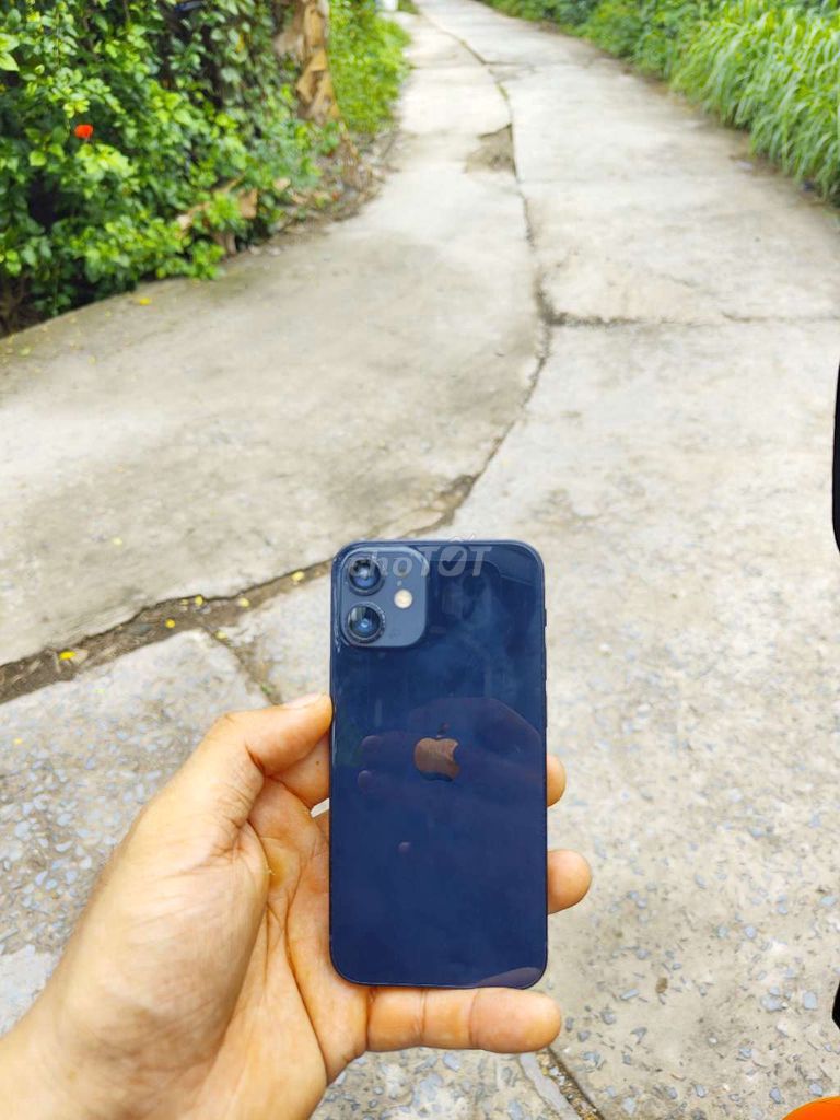 Apple iPhone 12 mini 256GB Đen Nhật. Mua bán Điện thoại tại Thành phố Bến Tre Bến Tre được đăng bởi ALi BaBaBa hình 1