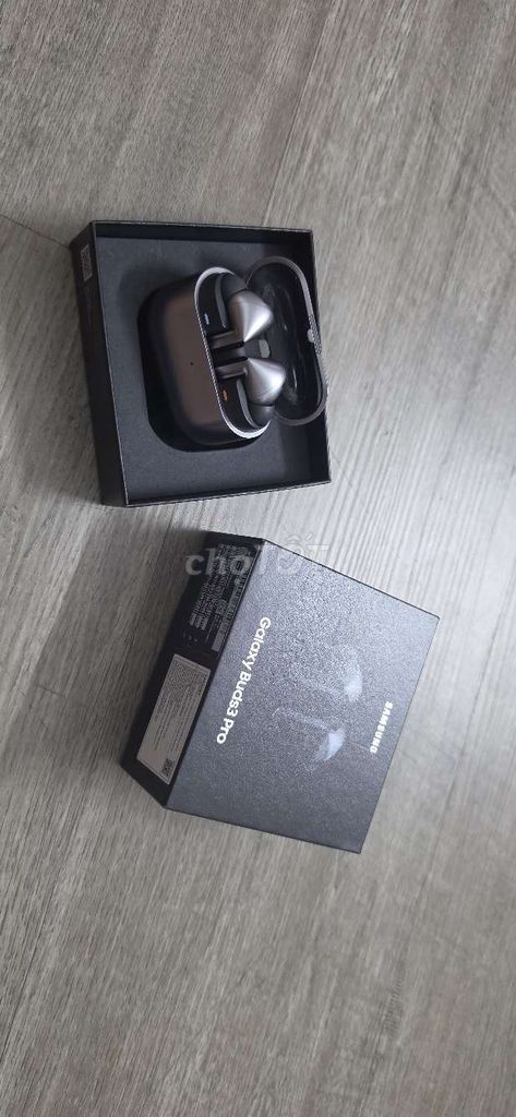 BUDS 3 PRO fullbox ssvn. Mua bán Tivi, Âm thanh tại Quận Bình Thạnh Tp Hồ Chí Minh được đăng bởi Dom Chang hình 1