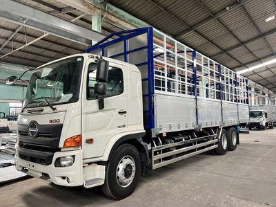 Xe tải HINO FL8JW8A thùng 9m4 tải 15 tấn. Mua bán Xe tải, xe ben tại Thành phố Thuận An Bình Dương được đăng bởi Đông Hino