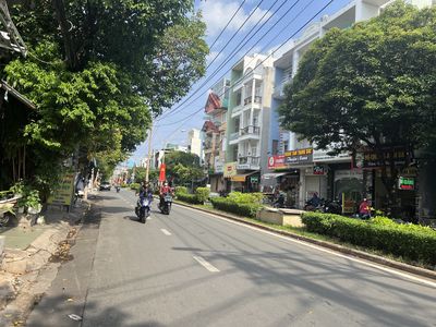 Cho thuê góc 2MT Nguyễn Cửu Đàm, 18x13, 1 lầu, thích hợp cho Chuỗi