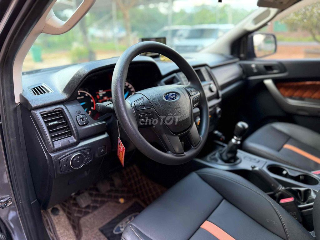 Cần bán xe bán tải ford Ranger đời 2019. Mua bán Ô tô tại Huyện Krông Pắc Đắk Lắk được đăng bởi THÙY LINH hình 2